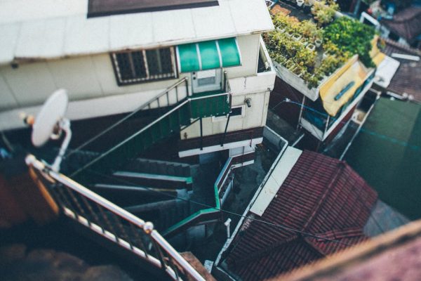 天台花園的隱藏風險：機智規劃才能避免昂貴錯誤
